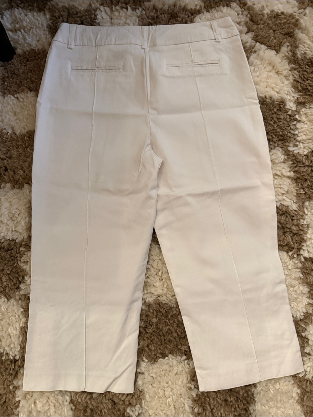 Style & Co. White Cropped Capris with Button Cuff Accents - Picture 3 of 3